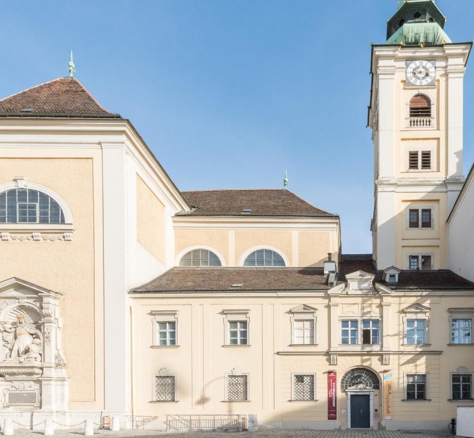 Gasthof Benediktushaus Im Schottenstift 3*