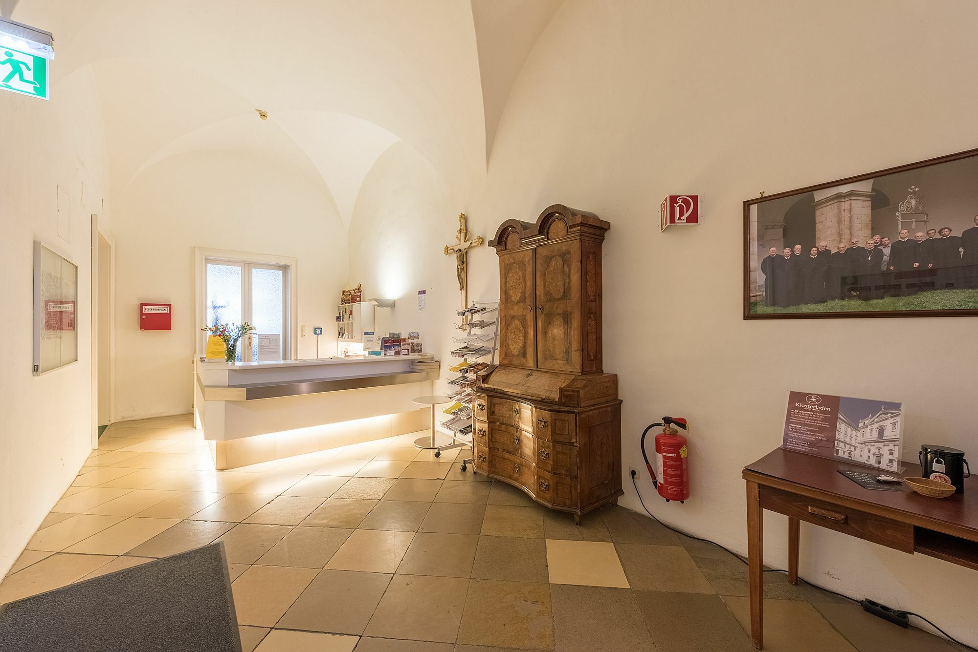 Benediktushaus Im Schottenstift 3* Wien